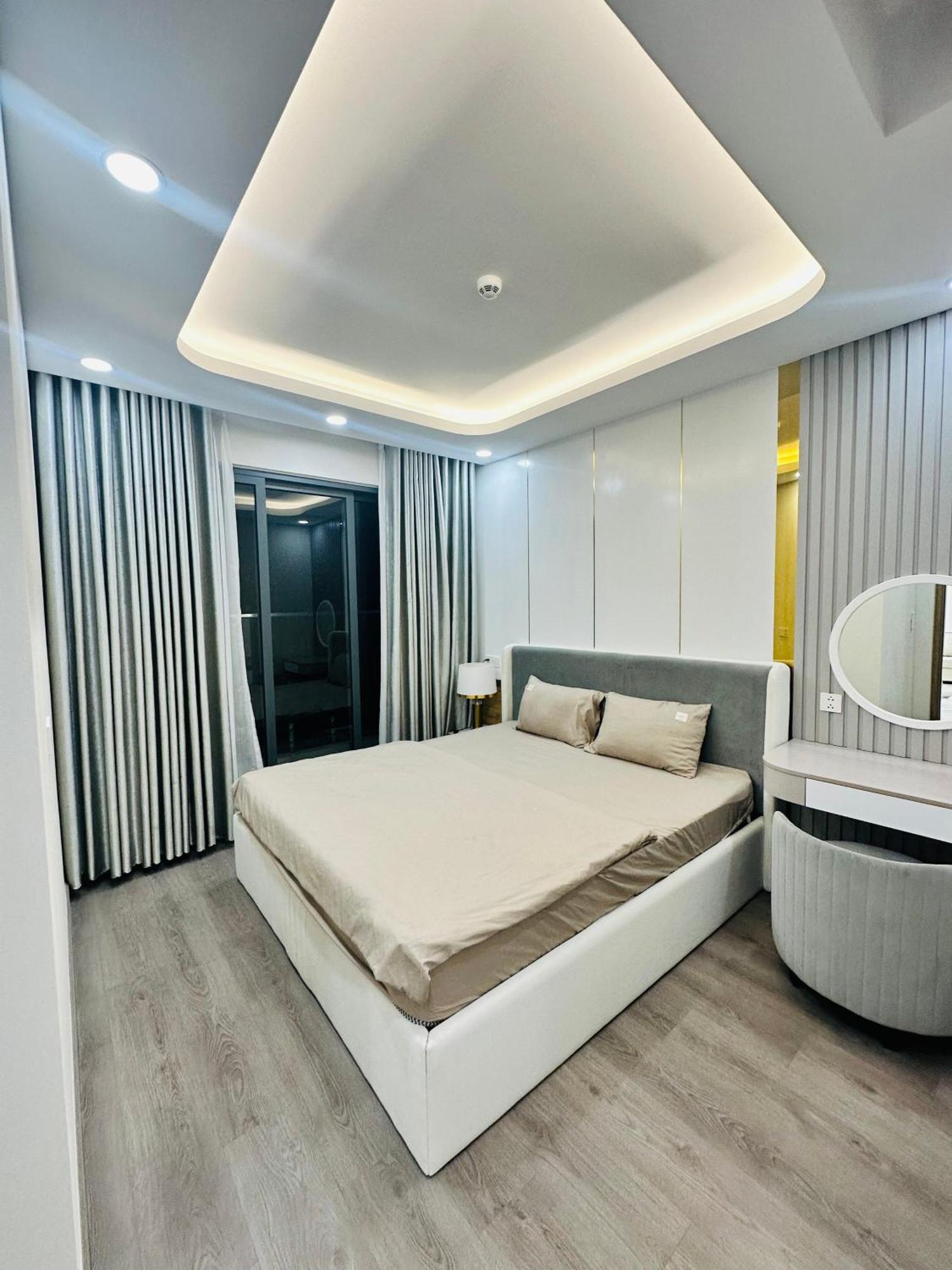 Cho Thue Can Ho Full Noi That Khu Diamond Alnata * TP. Hồ Chí Minh